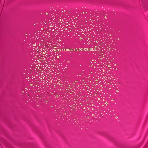 All in Motion Set of 3 Tshirts and 1 pair of shorts - Picture 3 of 10